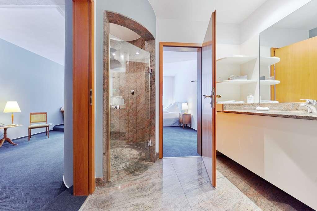 Hotel Zum Roten Baeren Freiburg Rum bild